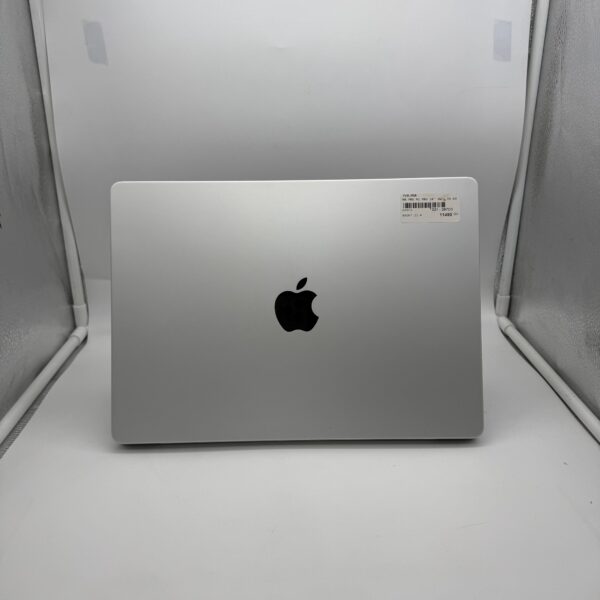 macbook pro m1 pro 16gb 1tb silver occasion back pic