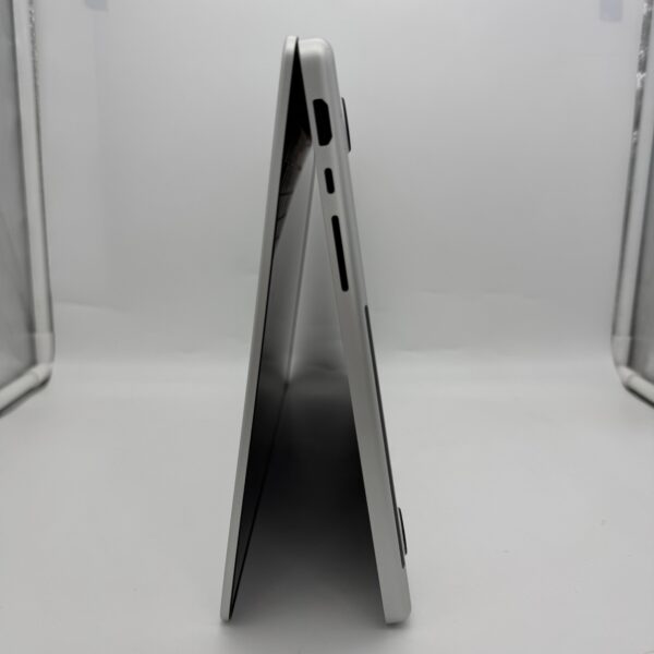 macbook pro m1 pro 16gb 1tb silver occasion side pic