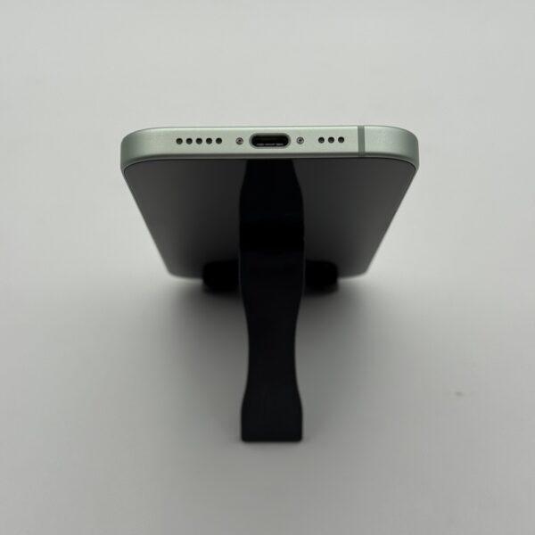 iphone 15 green