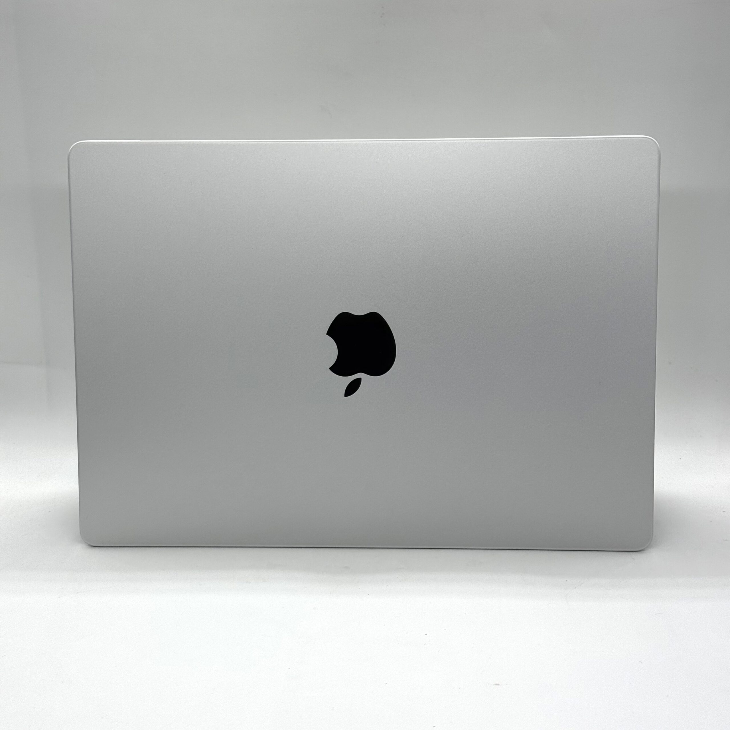 MacBook Pro M1 Pro 13" 16Go 512 Go Argent Occasion – Image 4
