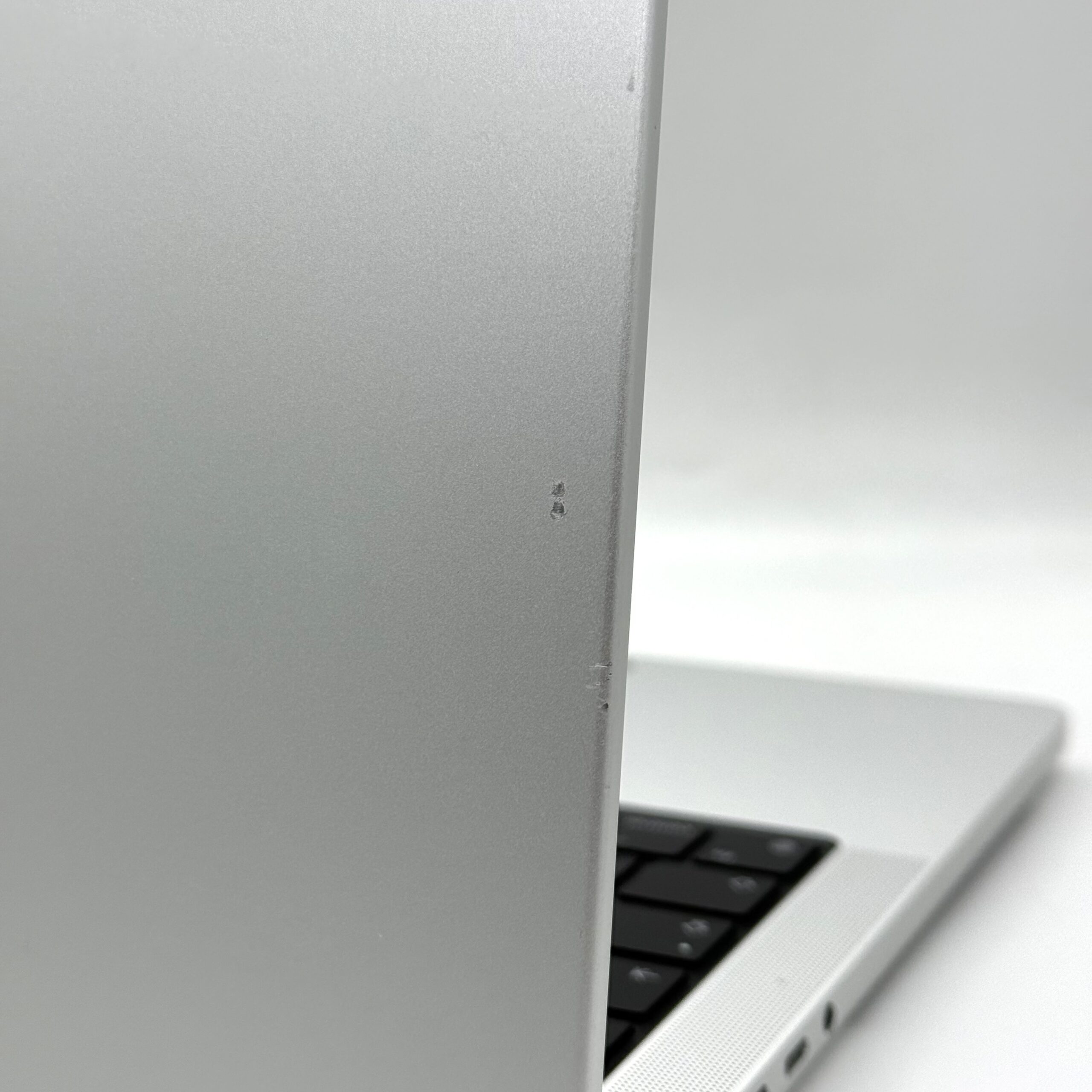MacBook Pro M1 Pro 13" 16Go 1To Argent Occasion – Image 5