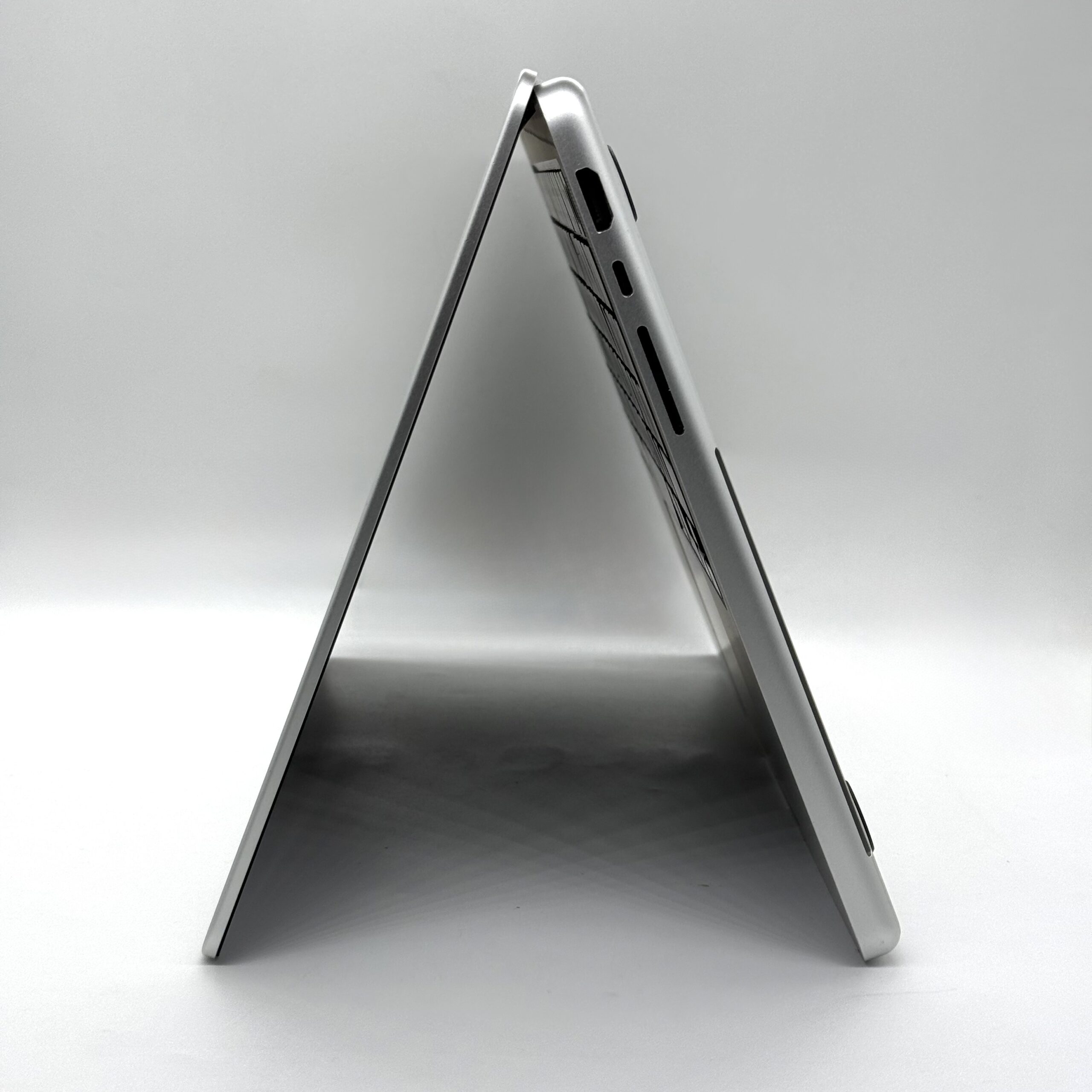 MacBook Pro M1 Pro 13" 16Go 1To Argent Occasion – Image 7