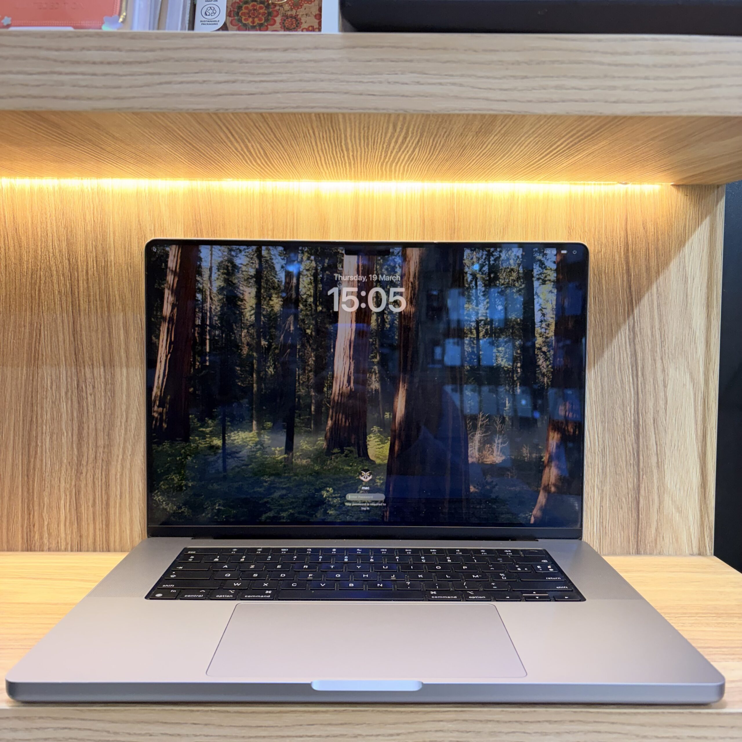 MacBook Pro 16" m2 pro 16 512 prix maroc fes front