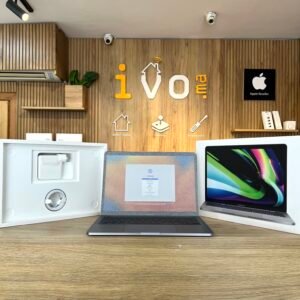 MacBook Pro M2 13" 8Go 256Go Gris sidéral Boite Ouverte