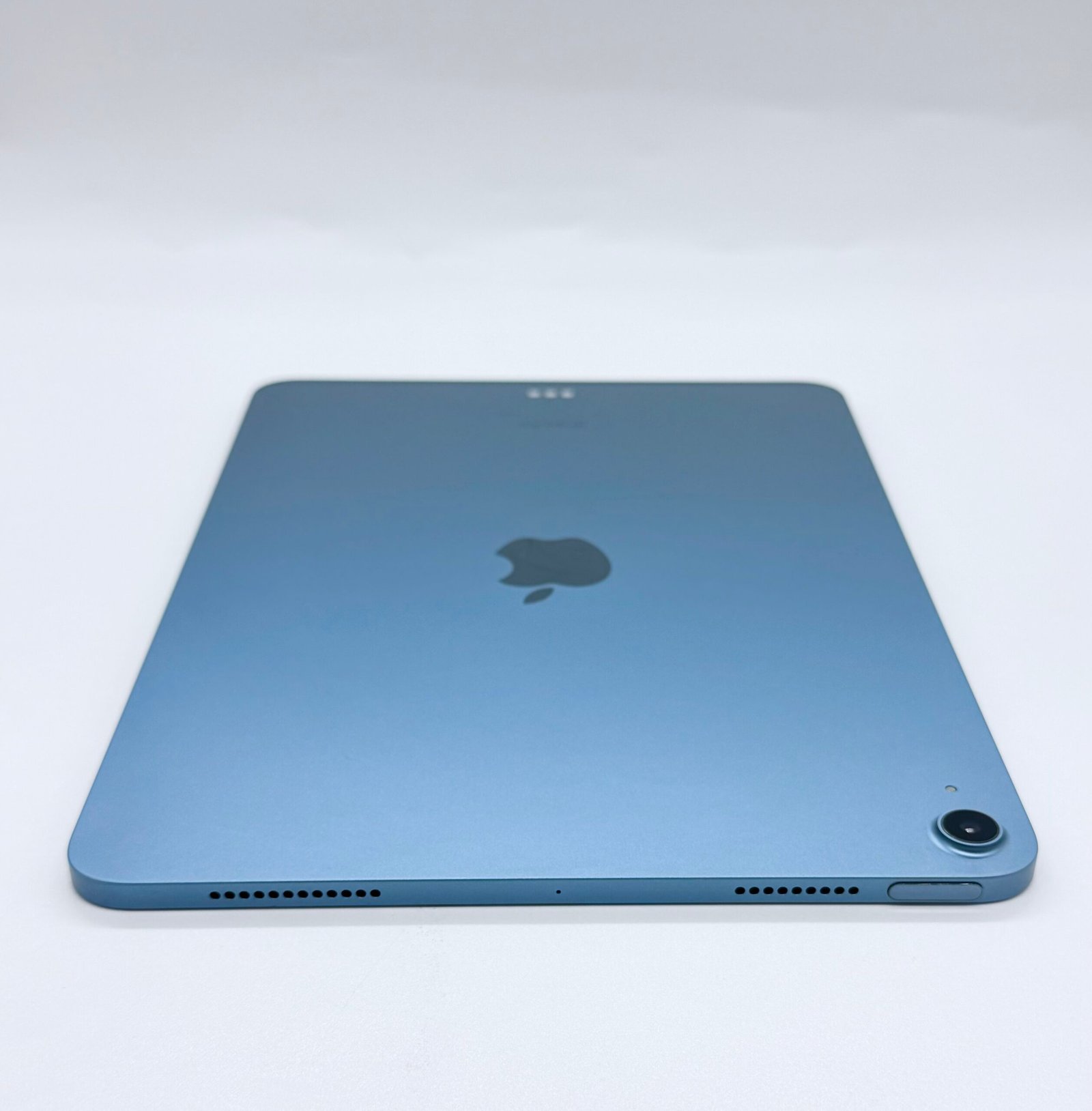 iPad Air 5e gen 11″ 64 Go Bleu Wifi Occasion (Batterie 91%) – Image 3