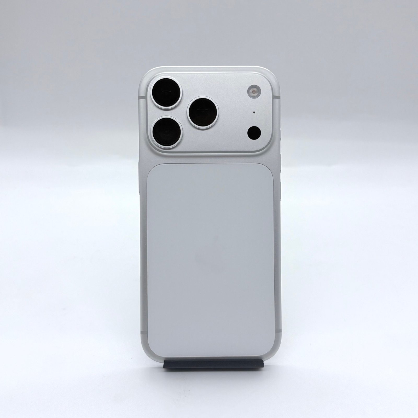 iPhone 17 Pro Blanc E-Sim 256 Go Occasion (Batterie 100%) – Image 2