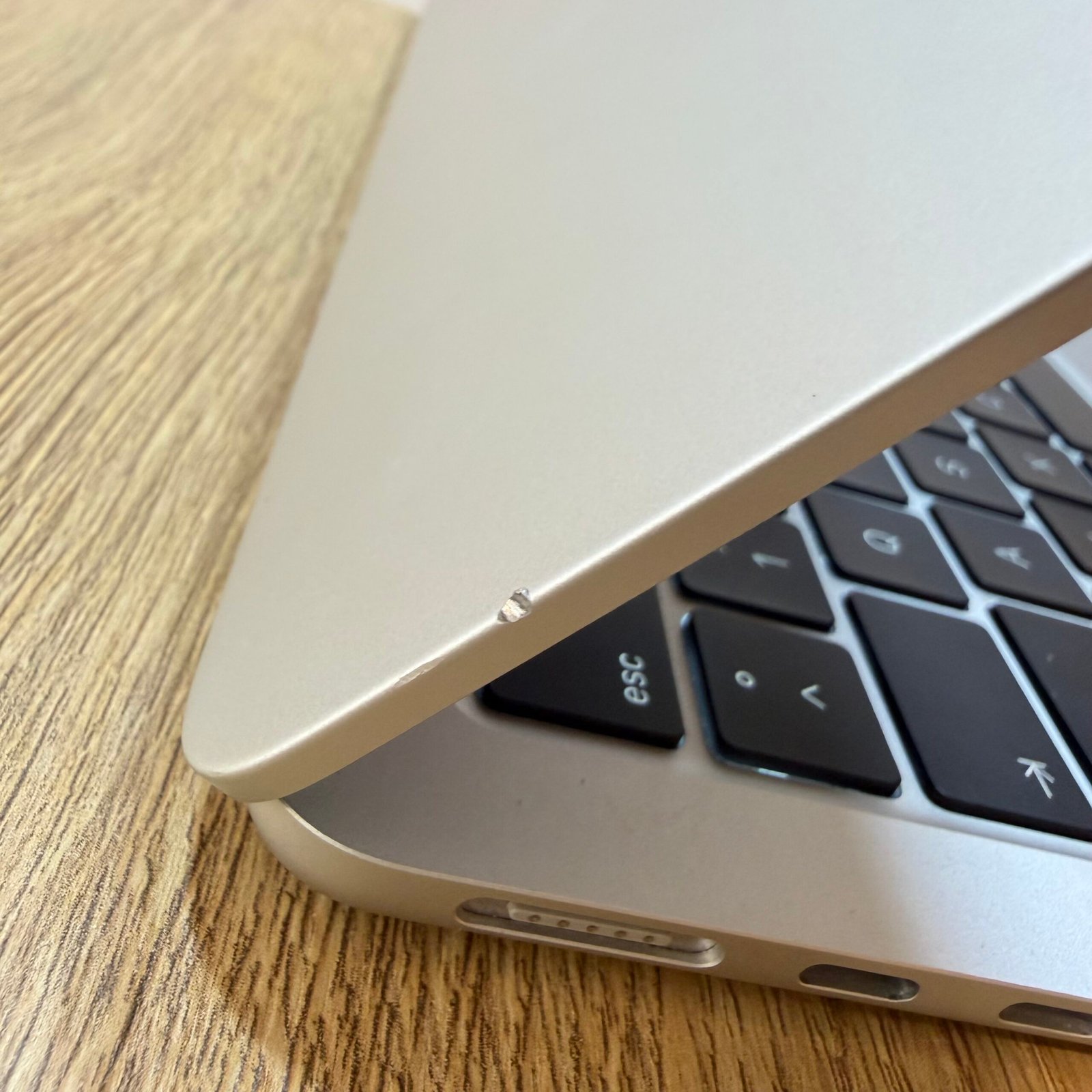 MacBook Air M2 13" 16Go 256 Go Occasion Argent (Batterie 99%) – Image 4