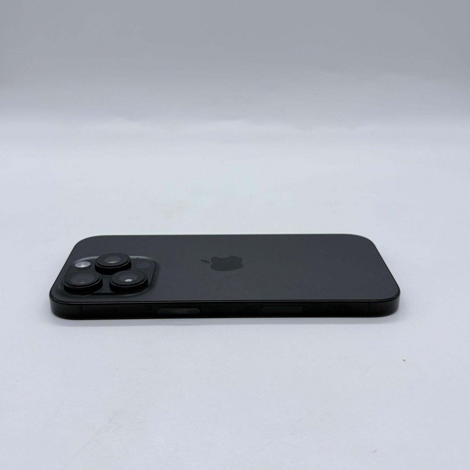 iPhone 16 Pro 256 Go Noir eSIM Occasion (Batterie 90%) – Image 4