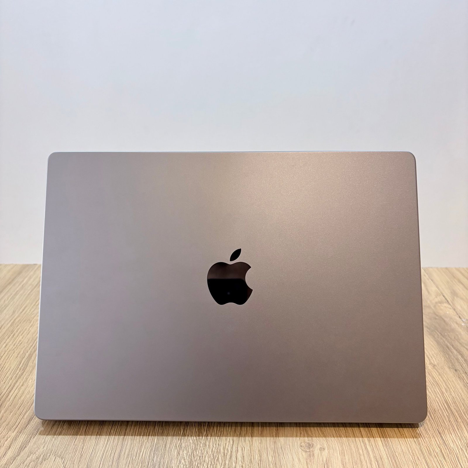 Macbook Pro M3 14" 8/512 Gris Occasion (Batterie 89%) – Image 5