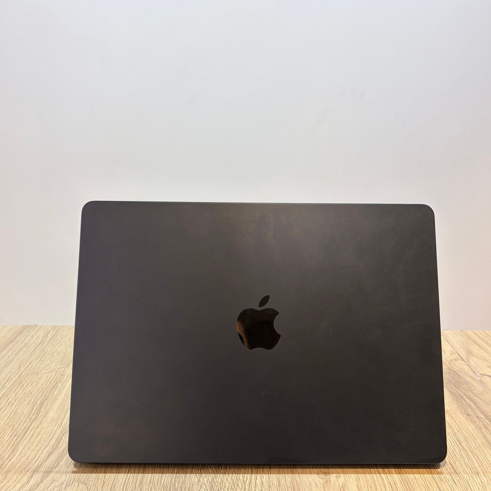 MacBook Air M3 13" 16/256 Minuit Occasion (Batterie 95%) – Image 3